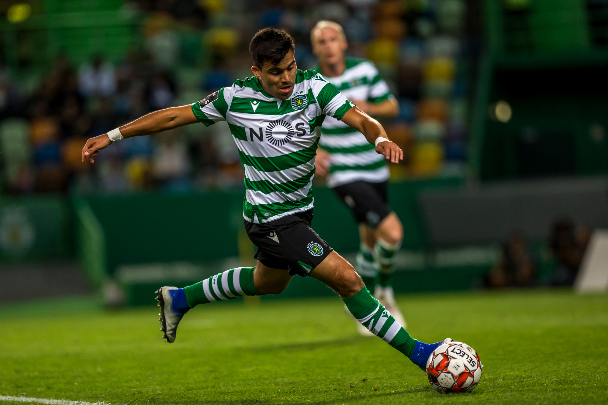 Macron si conferma terzo brand nei principali campionati di calcio in Europa